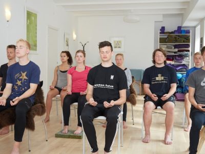 Meditation er godt for sind og krop, og du kan blive undervist i Randers af Kristine Mikkelsen